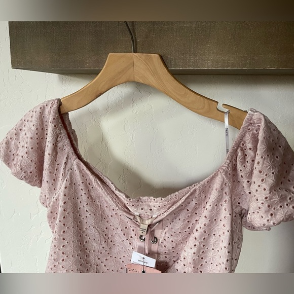 Guess| Beatrix Square Neck Eyelet Crop Top w Puff Sleeve & Tie Detail•••Size M - Picture 7 of 16